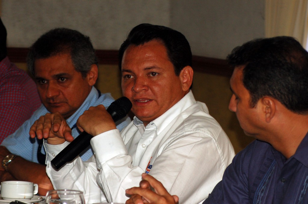 Recuerdan que una transmisión diferida permitió que Felipe Calderón tomara protesta Recuerdan que una transmisión diferida permitió que Felipe Calderón tomara protesta
