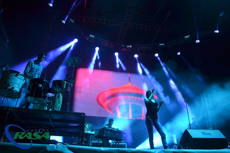 Decenas de jóvenes presentes en el Rockampeonato Telcel 2012. Decenas de jóvenes presentes en el Rockampeonato Telcel 2012.