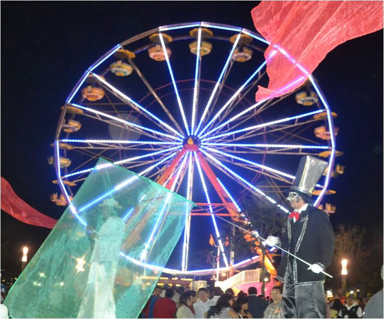 X’matkuil inicia la feria con mucha gente. X’matkuil inicia la feria con mucha gente.