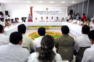 Sí habrá adelanto de aguinaldo para los burócratas estatales Sí habrá adelanto de aguinaldo para los burócratas estatales