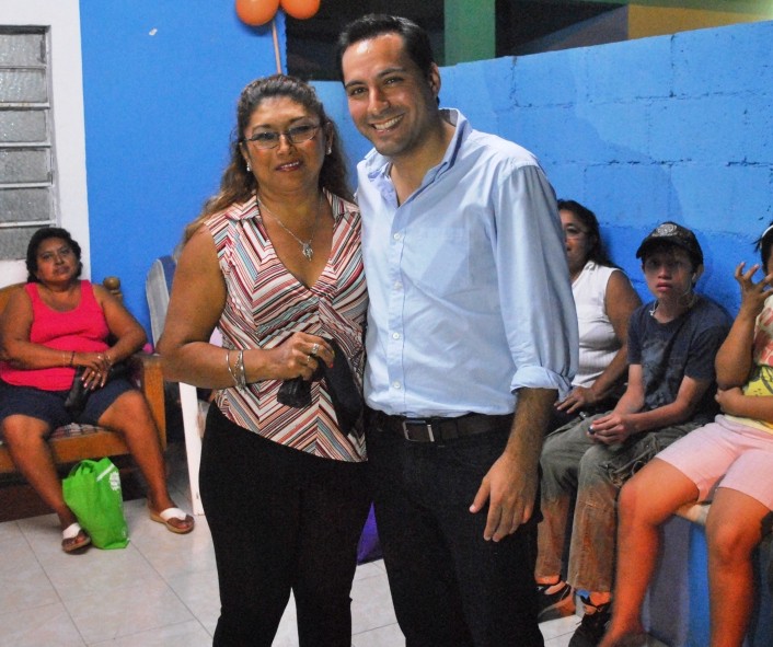 “Ver bien con Vila” llega a la colonia Nueva Pacabtún “Ver bien con Vila” llega a la colonia Nueva Pacabtún