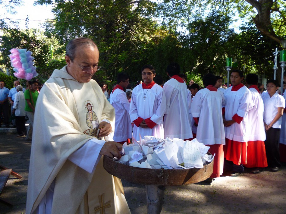 Tizimín: Un día presencial en los 2 cementerios.\r\n Tizimín: Un día presencial en los 2 cementerios.\r\n