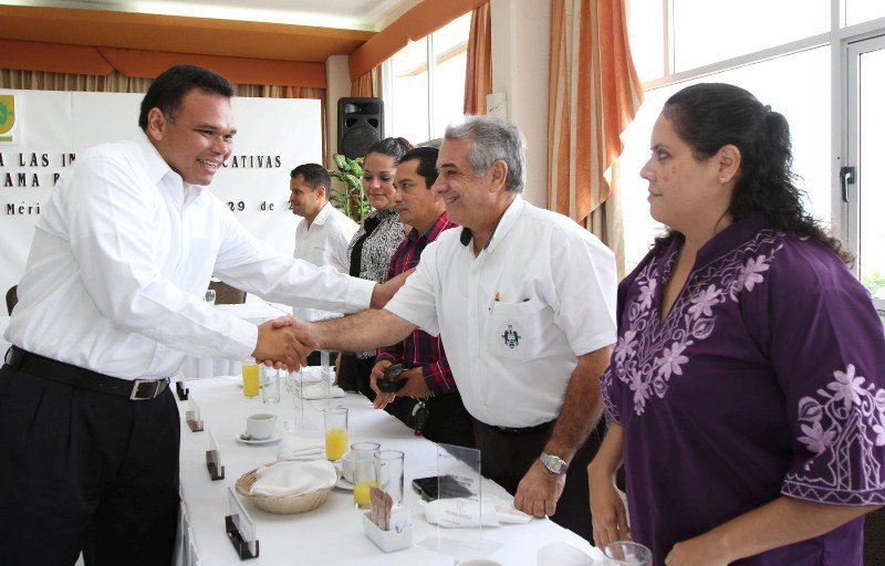 Educación, prioridad social para Yucatán: Rolando Zapata Bello. Educación, prioridad social para Yucatán: Rolando Zapata Bello.