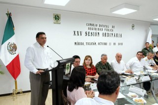 Apoyos para los campesinos ante la pérdida de maíz. Apoyos para los campesinos ante la pérdida de maíz.