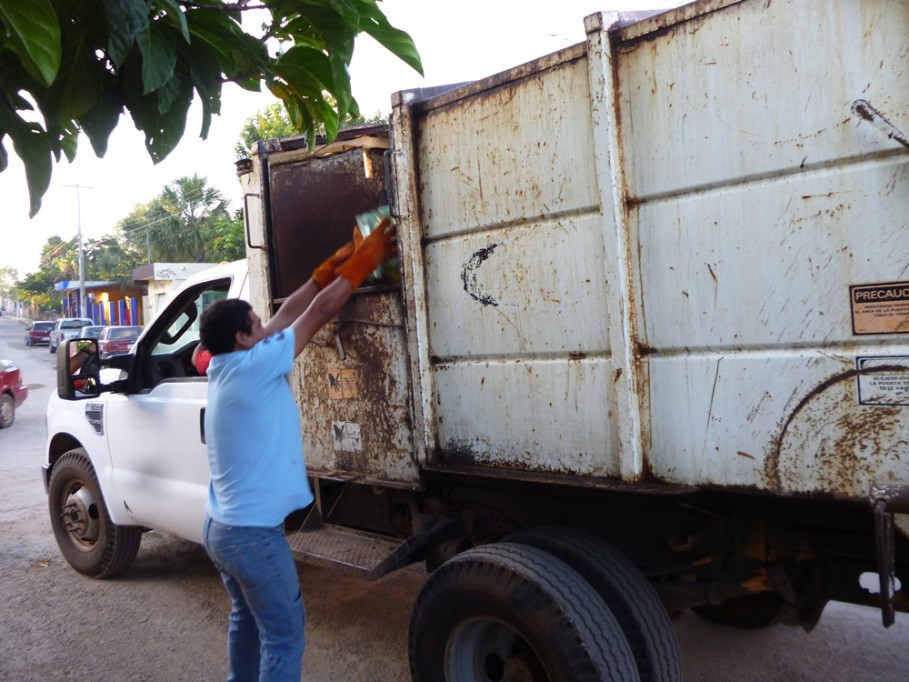 Tizimín: Tarea conjunta para combatir el dengue. Tizimín: Tarea conjunta para combatir el dengue.