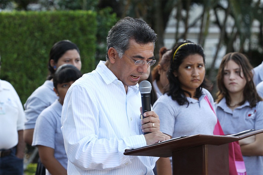 Segundos créditos para quienes siguen cotizando en el INFONAVIT. Segundos créditos para quienes siguen cotizando en el INFONAVIT.
