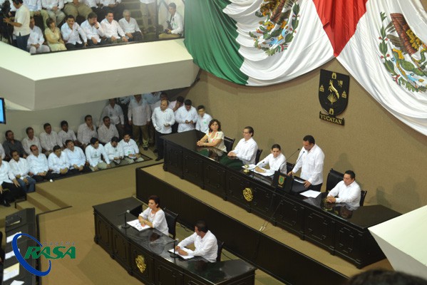 R.Z.B Mi gobierno será austero y disciplinado. R.Z.B Mi gobierno será austero y disciplinado.