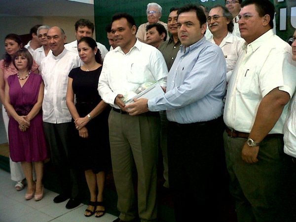 Gobernadores y Peña Nieto están invitados a la protesta de Rolando Gobernadores y Peña Nieto están invitados a la protesta de Rolando