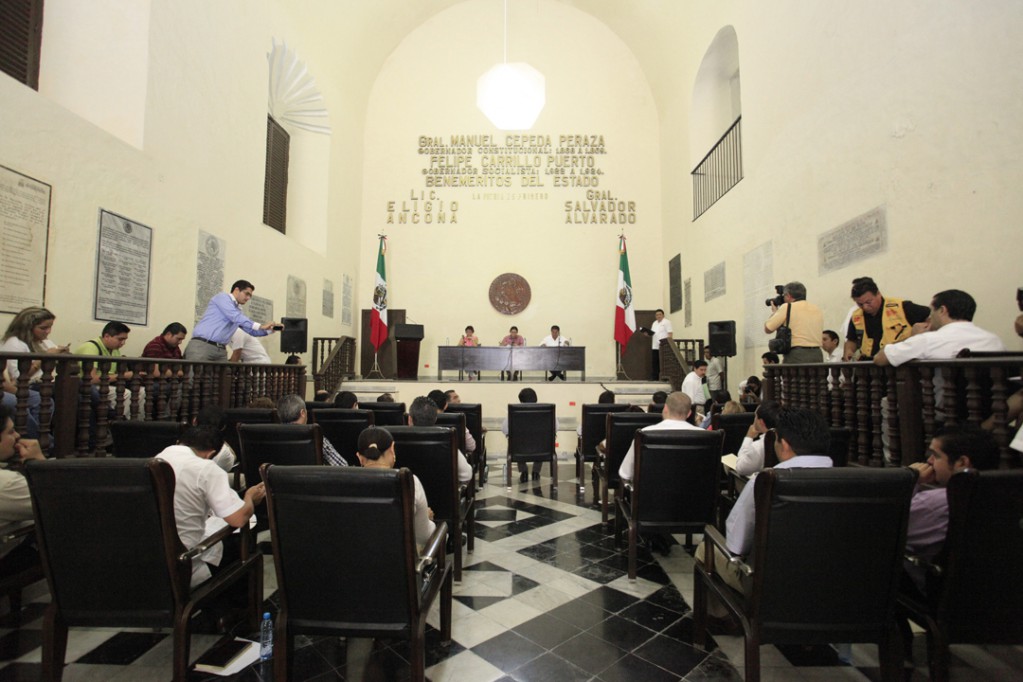 Comparece ante el congreso el secretario de salud Comparece ante el congreso el secretario de salud