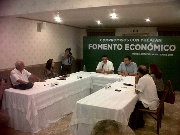 Rolando y la política de estado para combatir la pobreza Rolando y la política de estado para combatir la pobreza