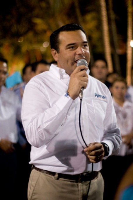Renán Barrera Concha presenta su último bloque de directores Renán Barrera Concha presenta su último bloque de directores