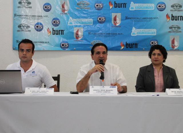 Con la participación de 48 universitarios arranca gestionando 2013 Con la participación de 48 universitarios arranca gestionando 2013