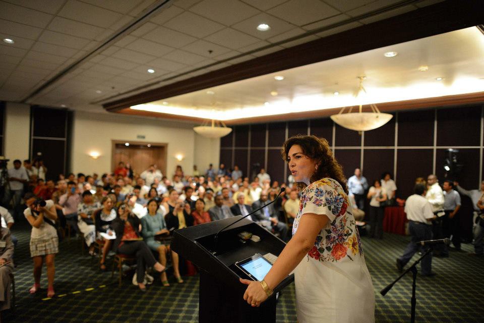 Empiezan a salir datos del quinto informe de Ivonne Empiezan a salir datos del quinto informe de Ivonne