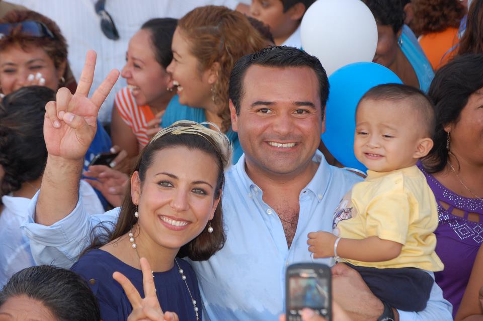 Renán Barrera presenta segundo bloque integrantes de gabinete municipal