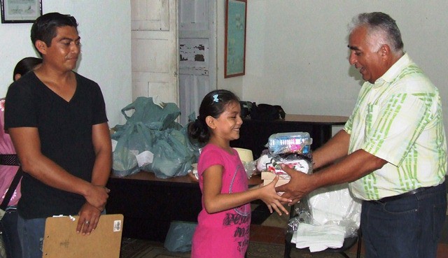 Motul: Grupo folclórico infantil motuleño recibe apoyos Motul: Grupo folclórico infantil motuleño recibe apoyos