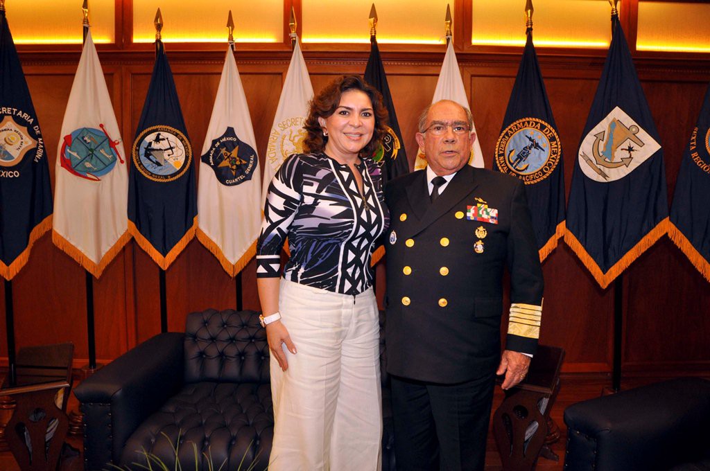 Gobernadora reconoce el trabajo de la marina en Yucatán Gobernadora reconoce el trabajo de la marina en Yucatán