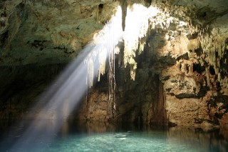 Hasta condones se han encontrado en los cenotes yucatecos Hasta condones se han encontrado en los cenotes yucatecos