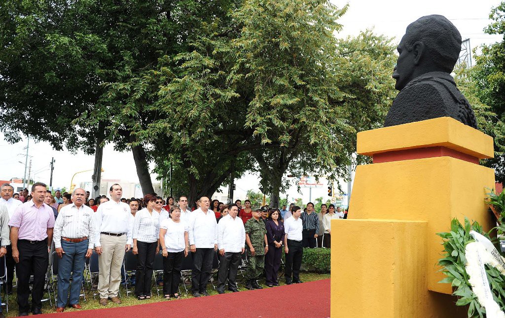 Honran memoria del caudillo del sur