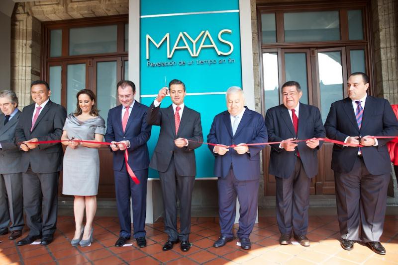 Inauguran en Palacio Nacional la exposición “Mayas: revelación de un tiempo sin fin” Inauguran en Palacio Nacional la exposición “Mayas: revelación de un tiempo sin fin”