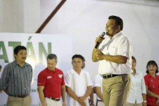 Ofrece Rolando Zapata Bello plena colaboración con todos los niveles de gobierno Ofrece Rolando Zapata Bello plena colaboración con todos los niveles de gobierno